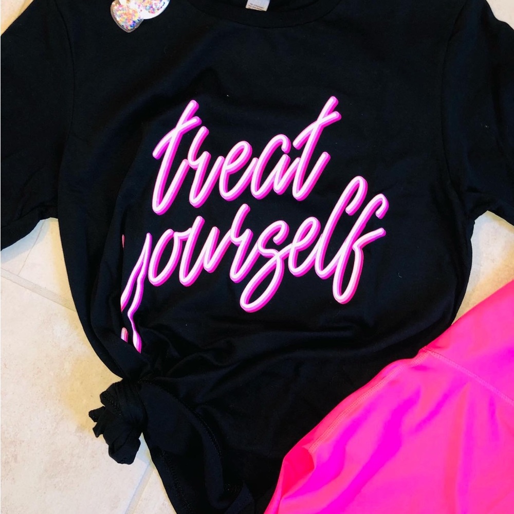 Treat yourself Tee-NEW